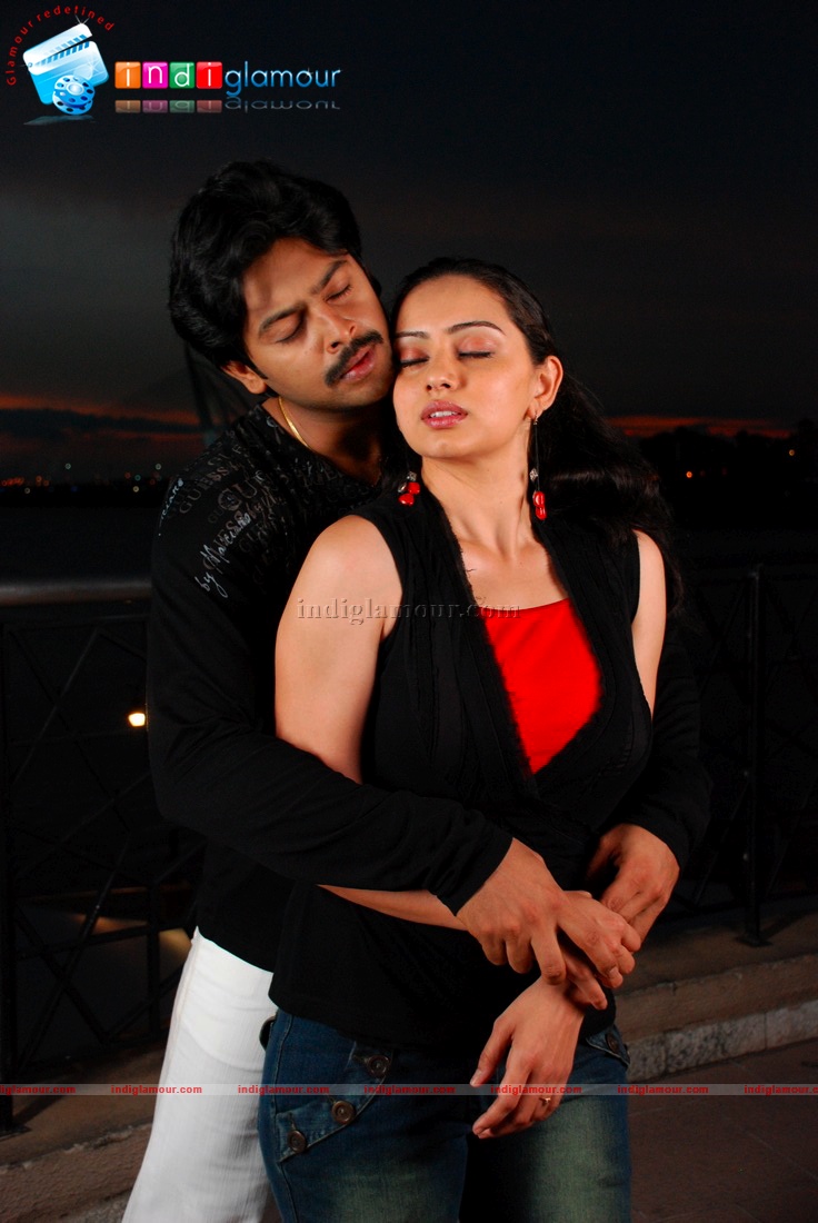 INDIRA VIZHA Movie hd photo
